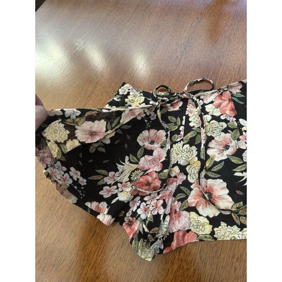 Billabong Trippy Day Shorts Size Large Tie Front Stretch New Black Floral New - Picture 2 of 5